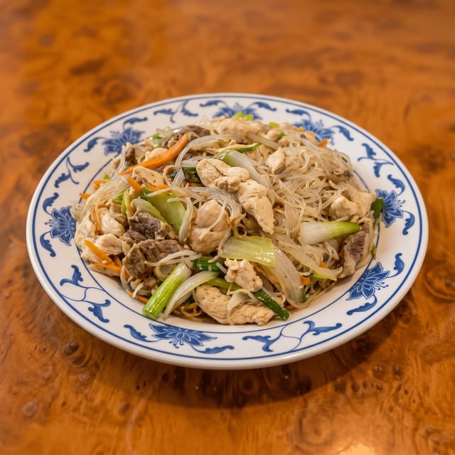 Stir-Fried Style Rice Noodle (Mifen).