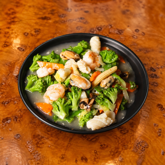 Triple Seafood Delight.